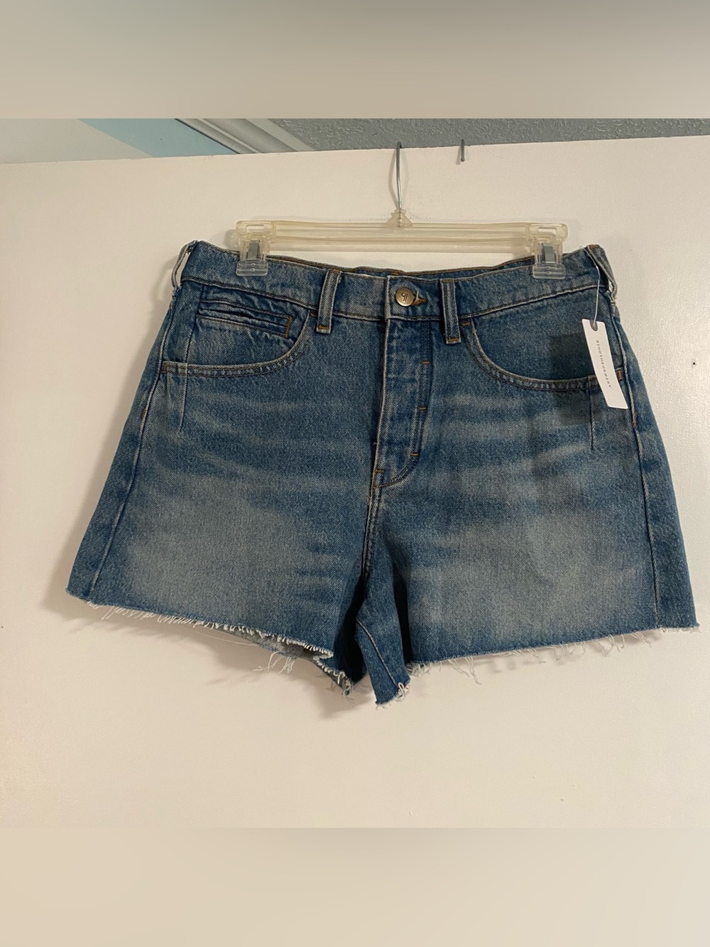 NWT Retails $78 Anthropologie Pilcro Blue Jean Shorts  Cut Off Denim Women’s 28